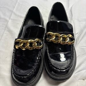 Forever 21 Black Loafers with Gold Chain